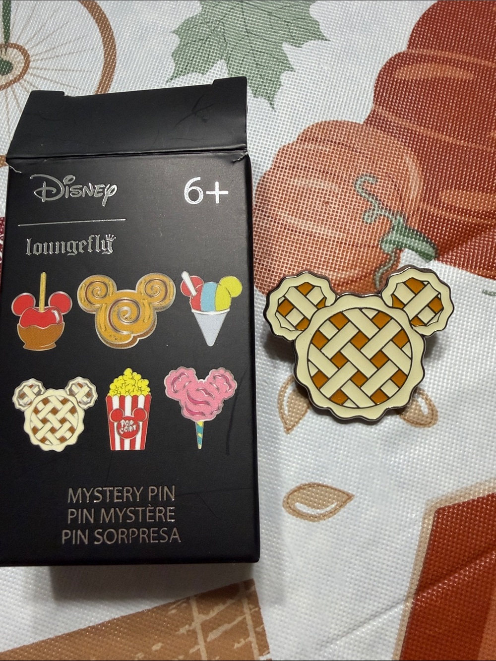 Disney Loungefly Mickey Woven Pie Enamel Pin - Brown & Cream